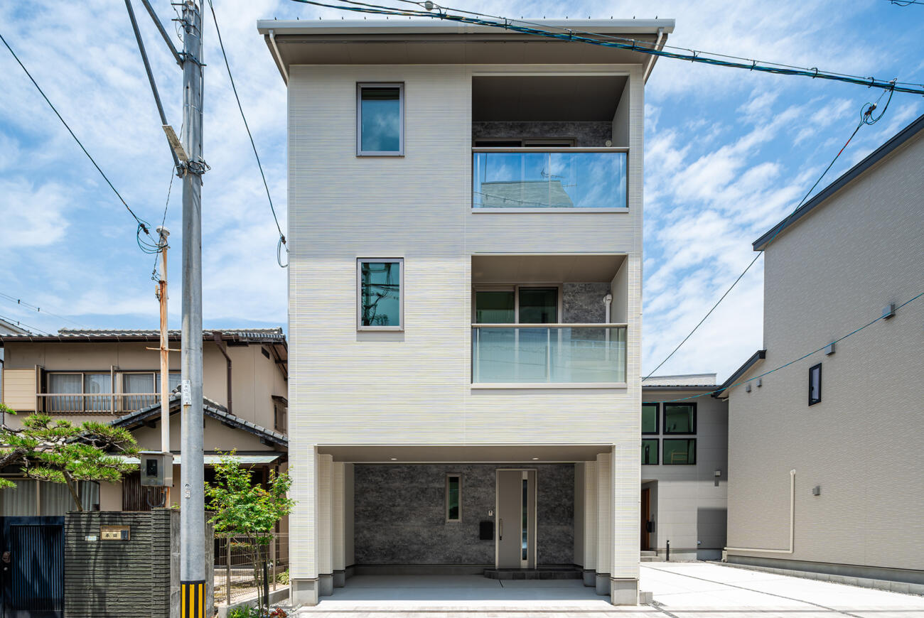 楽々園1号棟【3階建て】